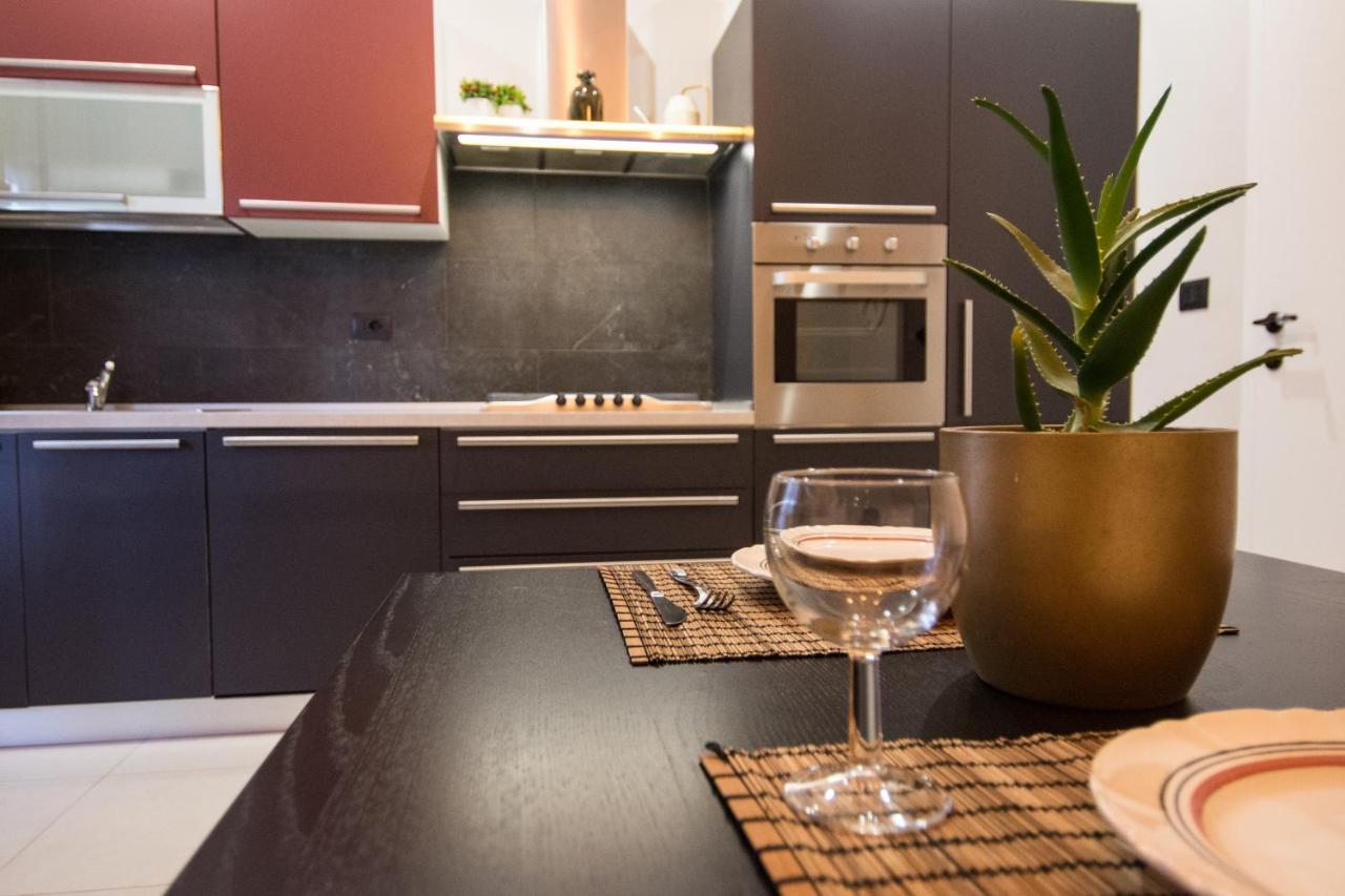 The Piedmont Gate Apartment Collegno Exterior photo